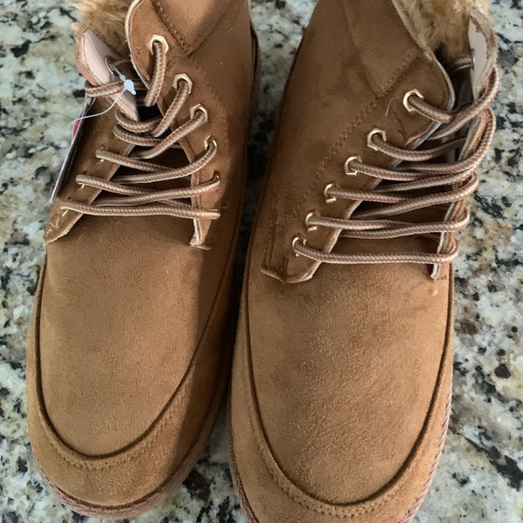 Women Clemson Tigers lace up brown ankle boots size 10 fur lines - Picture 2 of 6